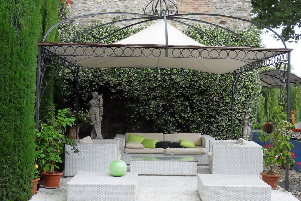 Gazebo in ferro con telo PVC