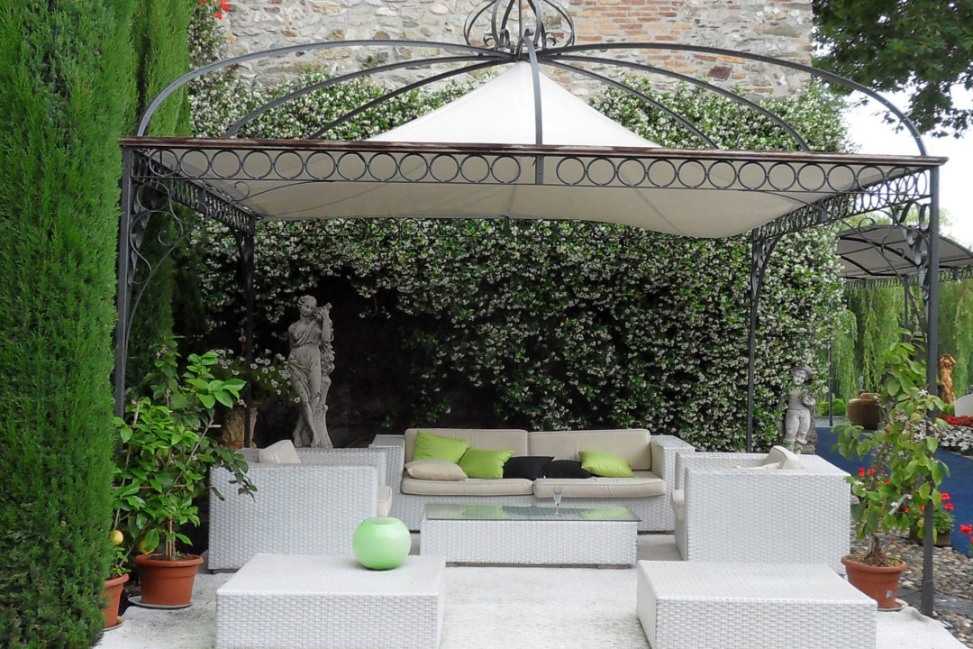 Gazebo in ferro con telo PVC